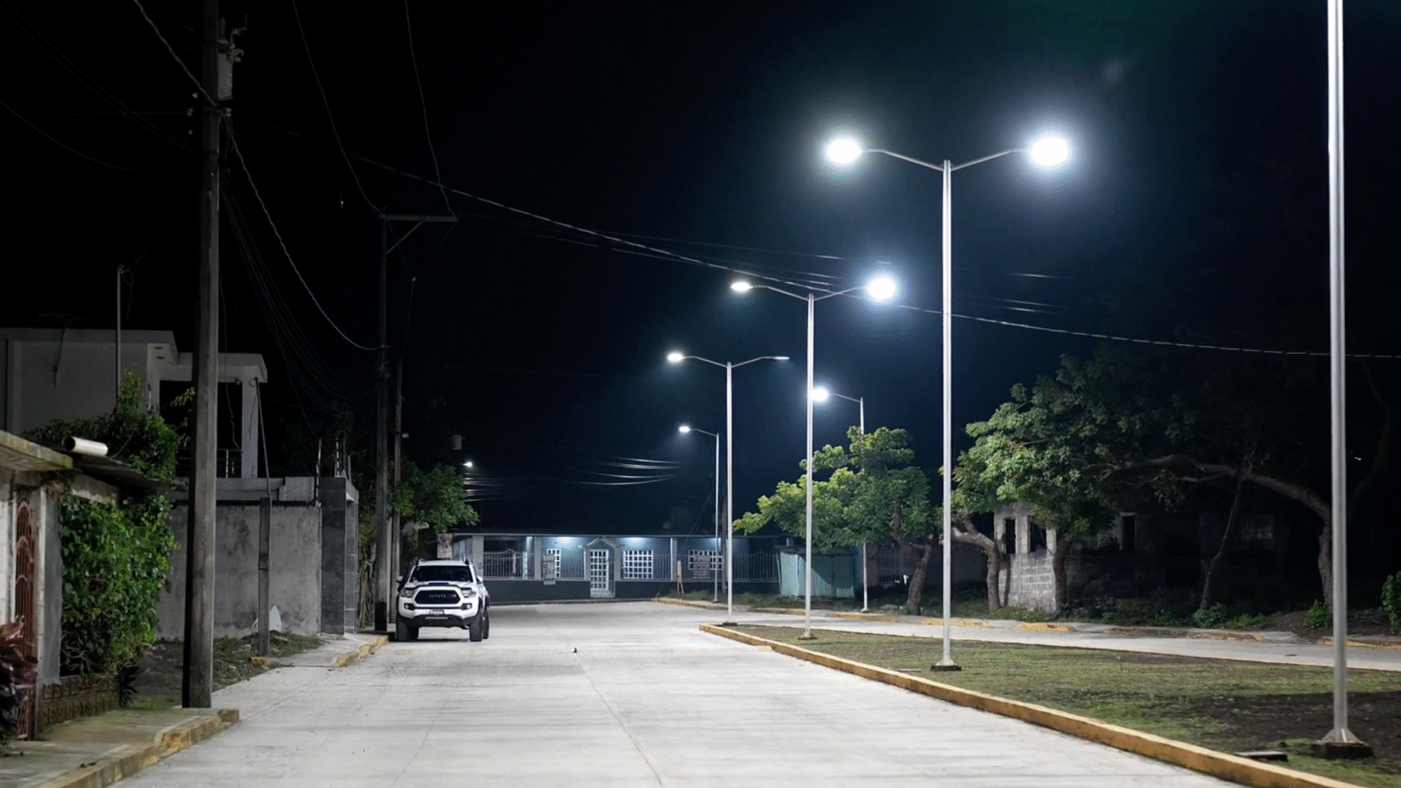 Alumbrado público en Catemaco, Veracruz